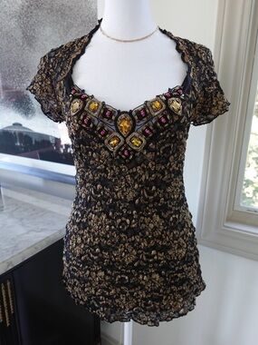 Vintage Y2K Ann Ferriday Embellished Black and Gold Lace Short Sleeve Top